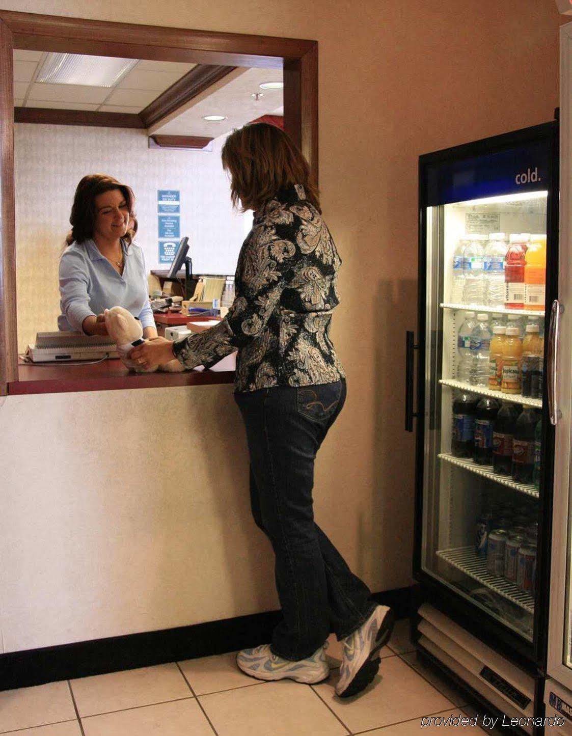 克利夫兰汉普顿独立套房酒店 独立城 外观 照片